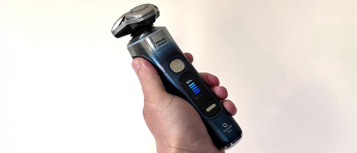 The Philips Norelco i9000 Prestige Ultra Day & Night delivers flagship rotary shaving with a sci-fi twist