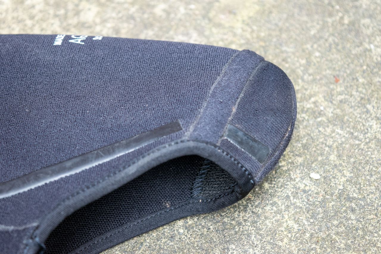 The inside neoprene and seam sealing of the Spatz Fasta overshoes