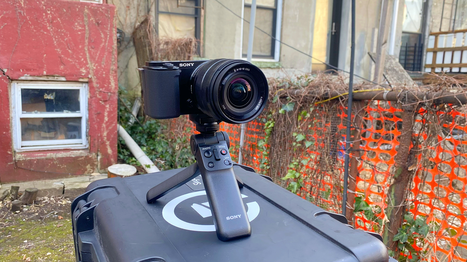Sony ZV-E10 best vlogging camera