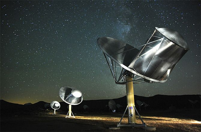 The SETI Institute&#039;s Allen Telescope Array (ATA) searches our galaxy for radio signals from potential intelligent alien life.