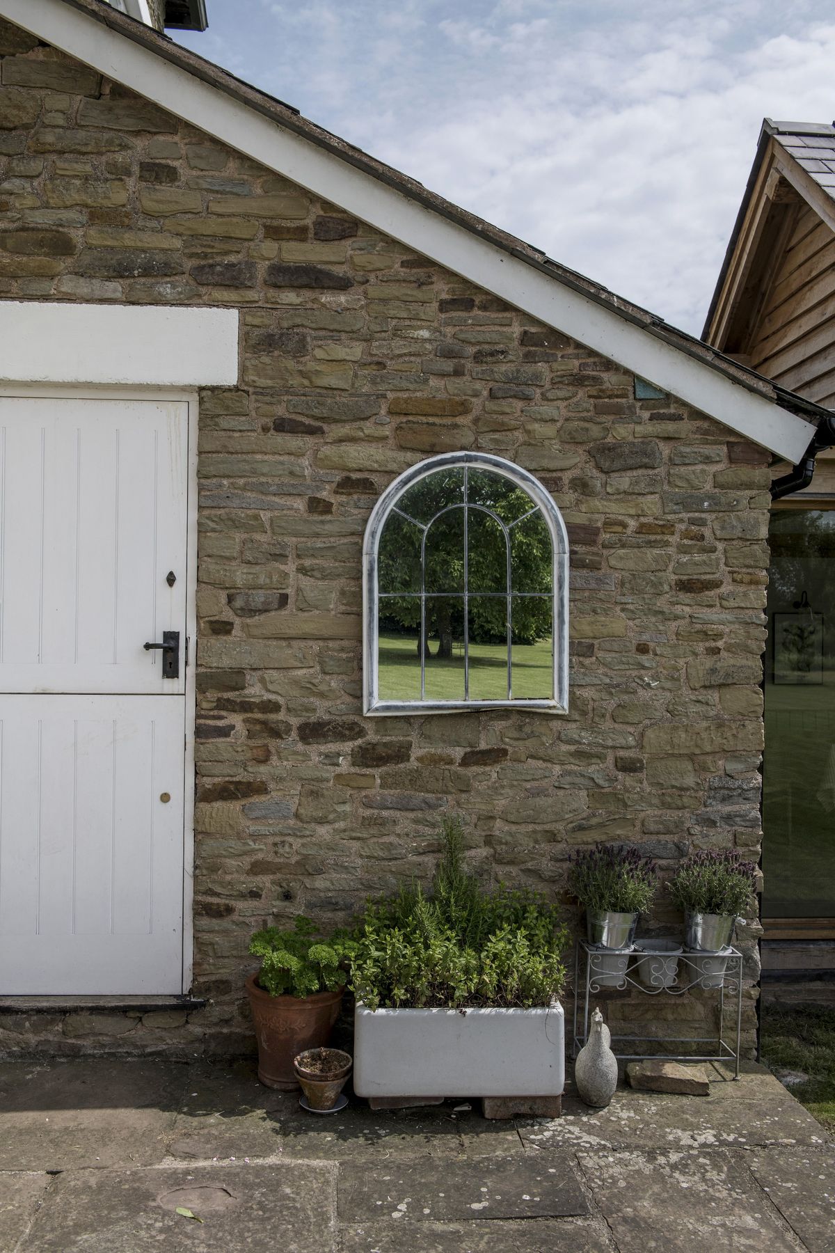 Find the best budget patio ideas for a cost-effective garden | Homebuilding