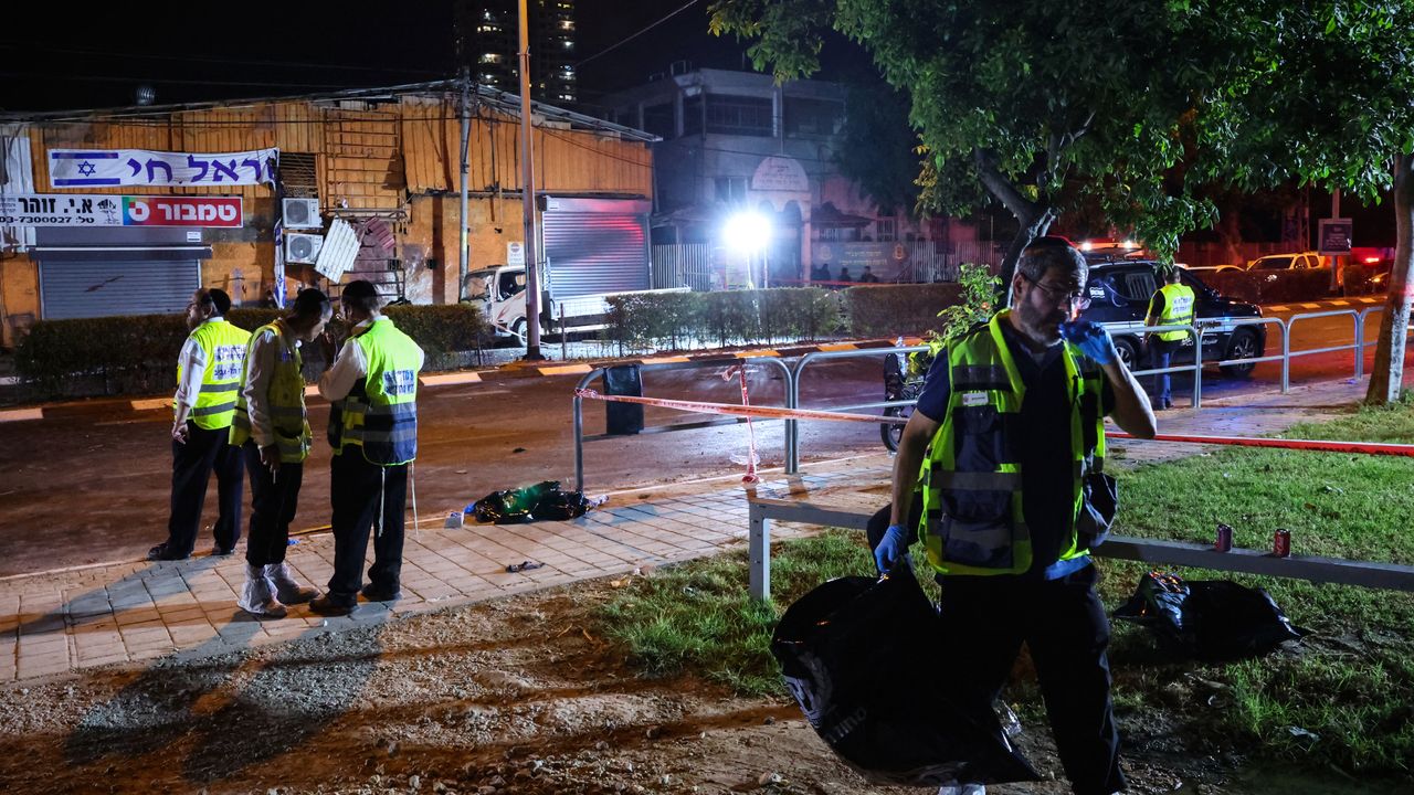 Aftermath of bombing in Tel Aviv