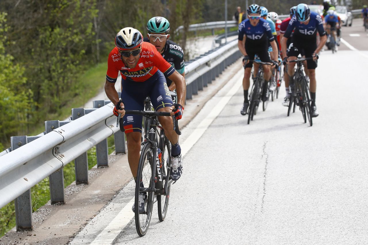 Vincenzo Nibali in attack mode