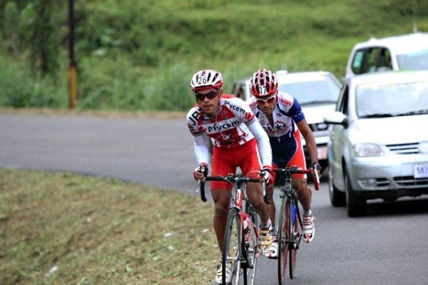 Costa Rican rider Hersson Jimenez (Plycem-JPS-Orbea).