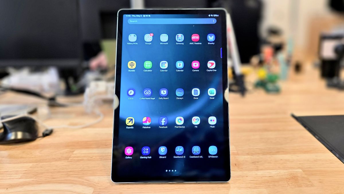 Samsung Galaxy Tab S9 FE Plus review: this anti-iPad Air is super-slick ...