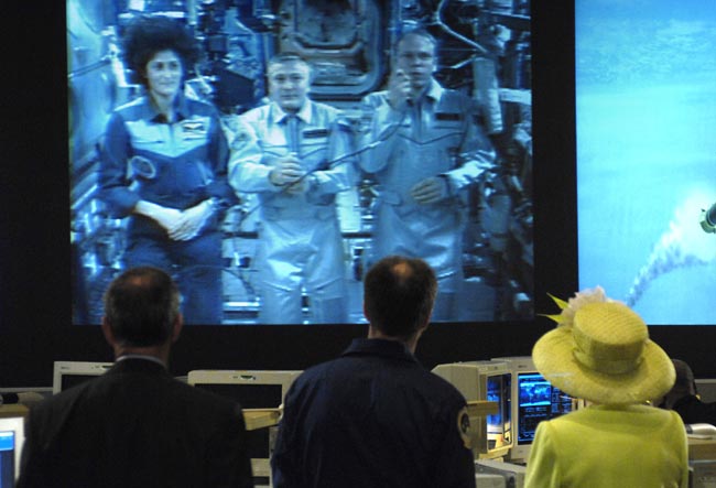 Queen Elizabeth II Hears from Space Station Crew in NASA Visit