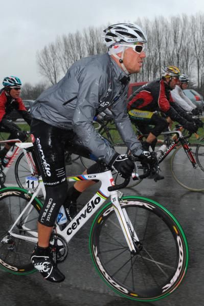 Early in the race, Hushovd kept wrap up in a grey cape