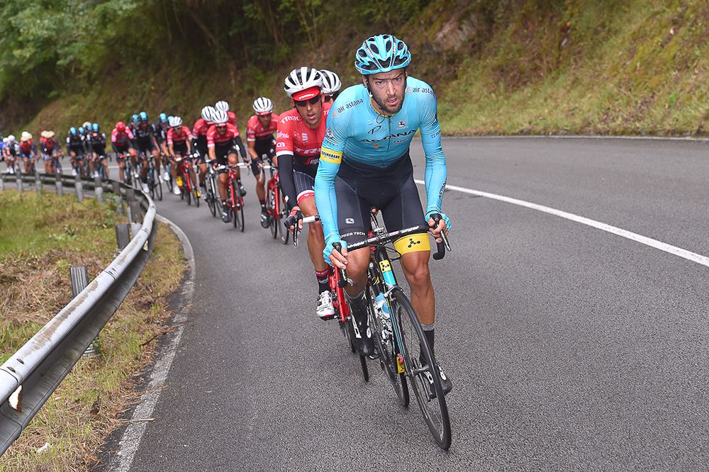 Laurens de Vreese at the head of the peloton during stage 20