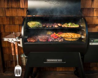 Traeger Ironwood 885 grill with food