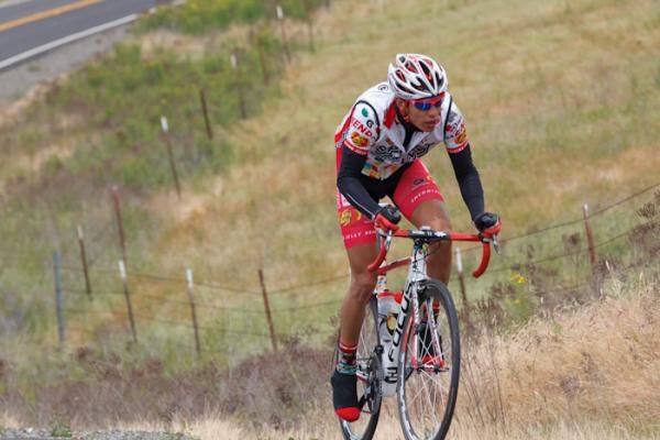Sergio Hernandez (Jelly Belly) on the attack as the race descends into California's Central Valley.