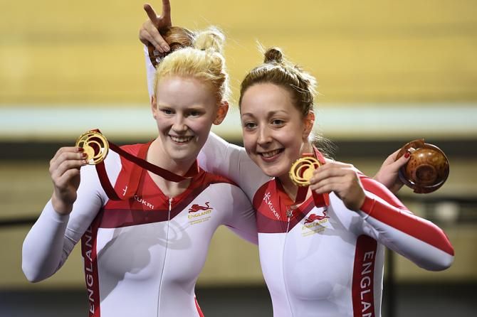 Sophie Thornhill and Helen Scott (England) with the gold medal