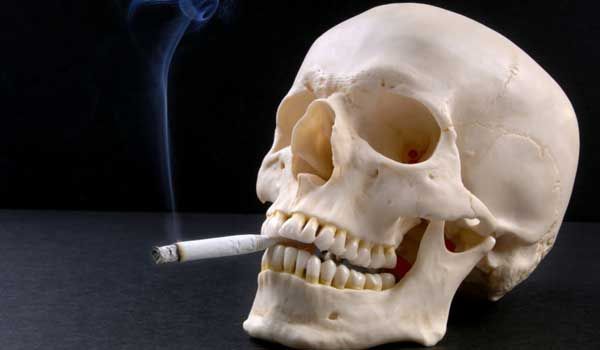 skull with cigarette