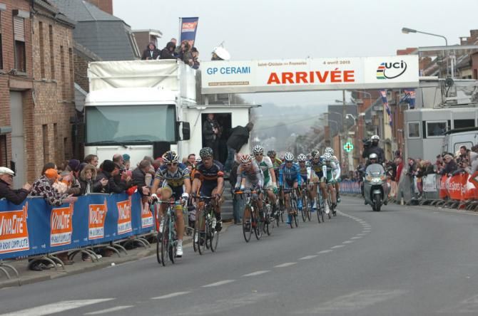 The break passes the finish line on the closing circuits