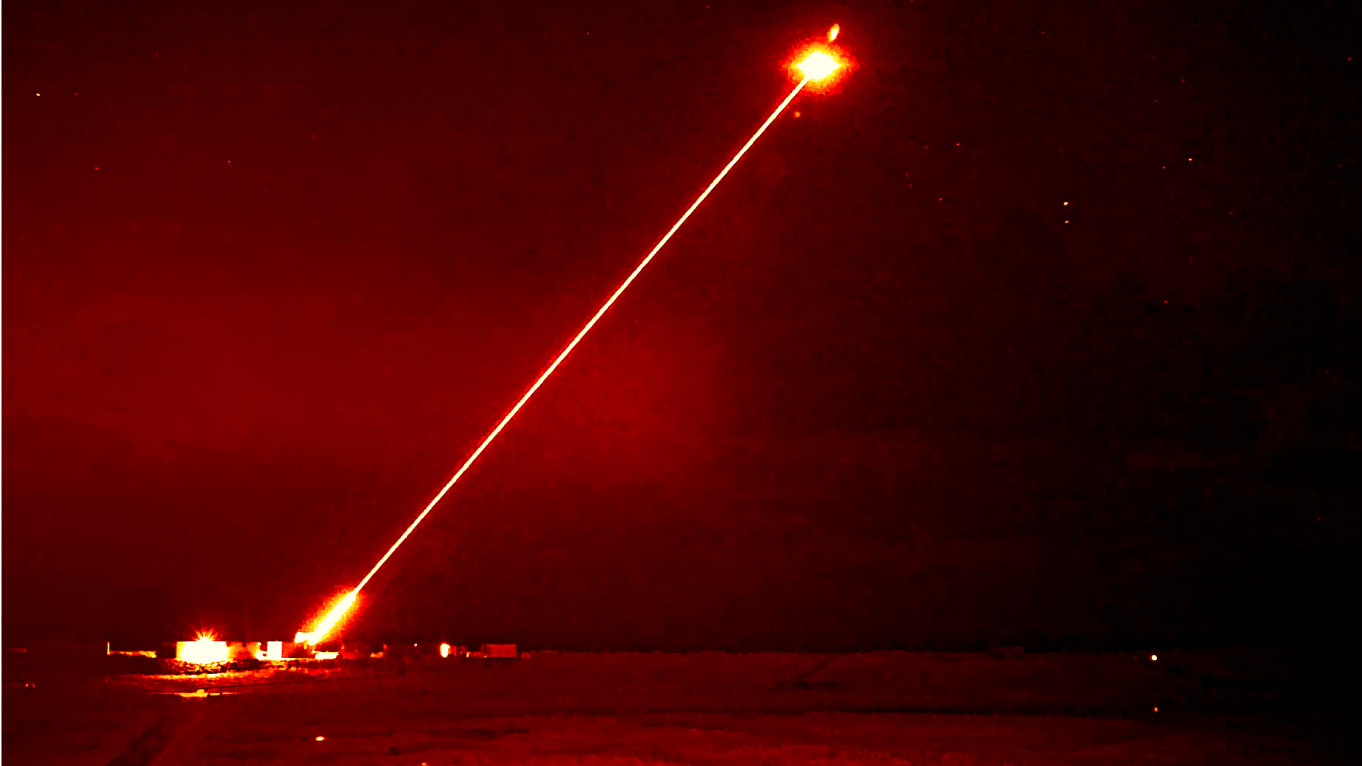 DragonFire LDEW laser directed energy weapon being fired in a trial