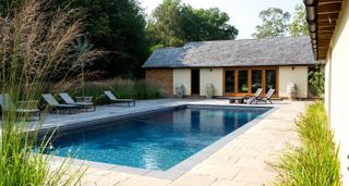 outdoor swimming pool by Falcon Pools