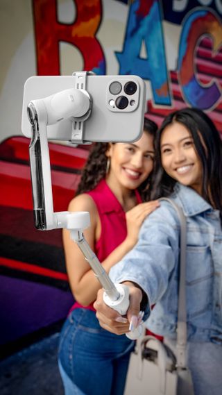 Insta360 Flow announced: an AI tracking smartphone stabilizer with built-in  selfie stick and tripod -  news