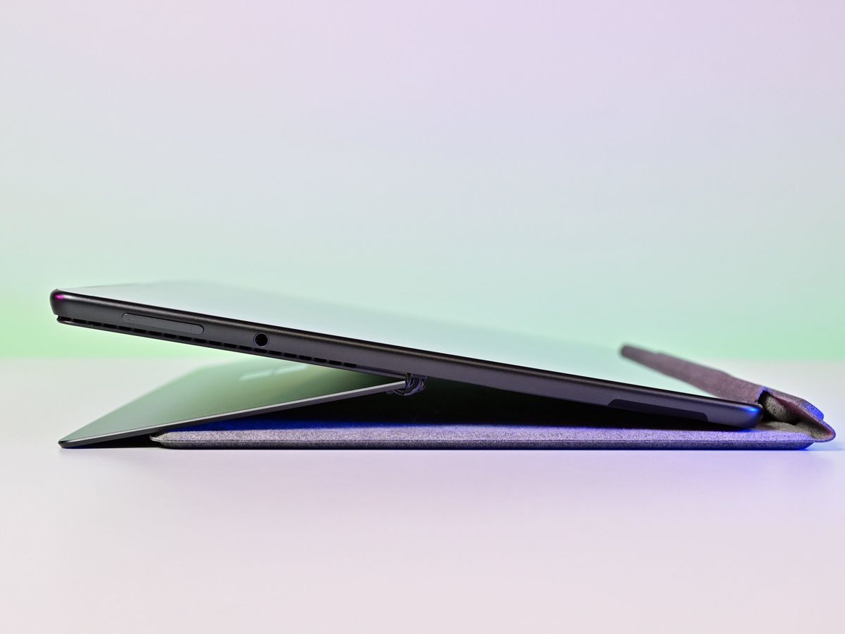 Surface Pro 8 Studio Mode