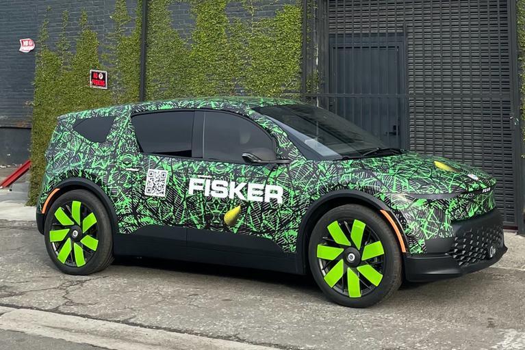 fisker pear camo design (via Auto Bild)