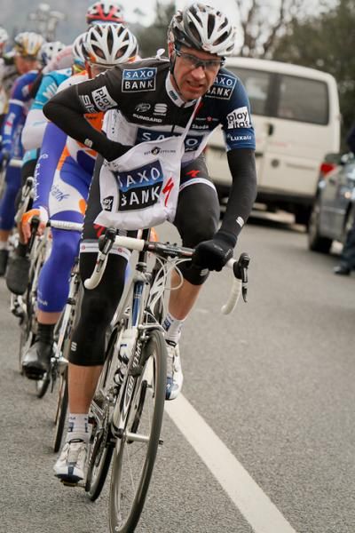 Jens Voigt reaching into his feedbag to get some energy for the big climb coming up.
