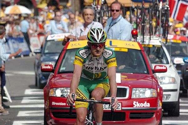 Floyd Landis (Phonak) after crossing the line