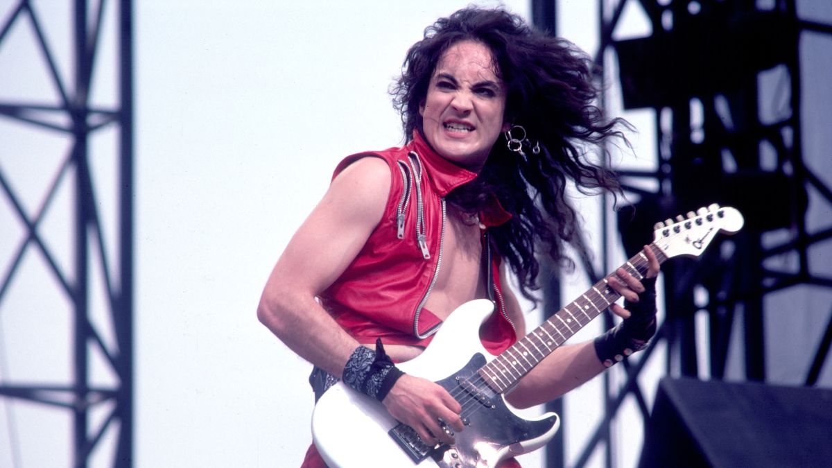 Jake E. Lee performing live in 1983