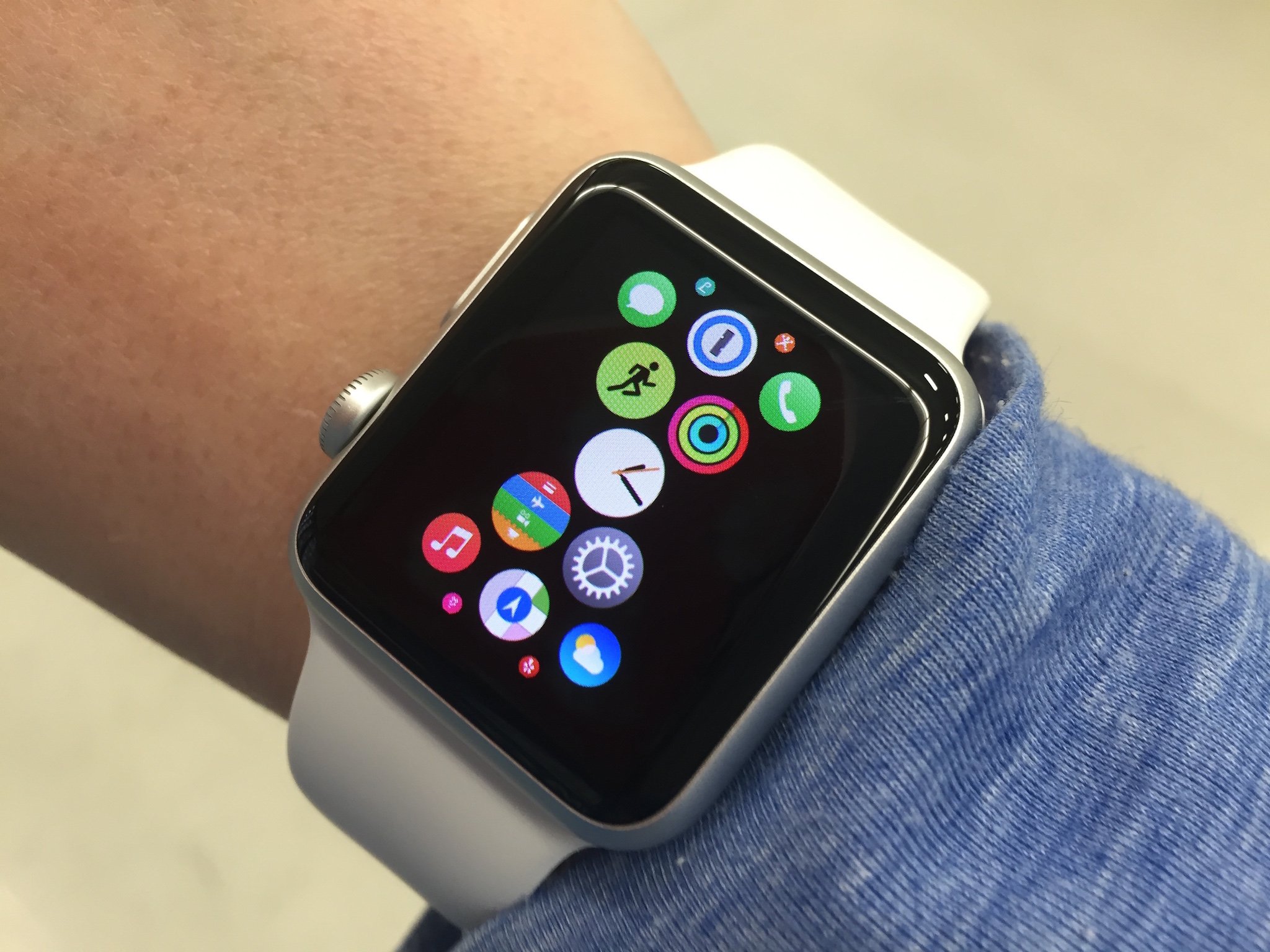 Apple watch se 2gen. Эпл вотч. Apple watch se 2. Бойс энд Тойс Эппл вотч. Микки Маус на Эппл вотч.