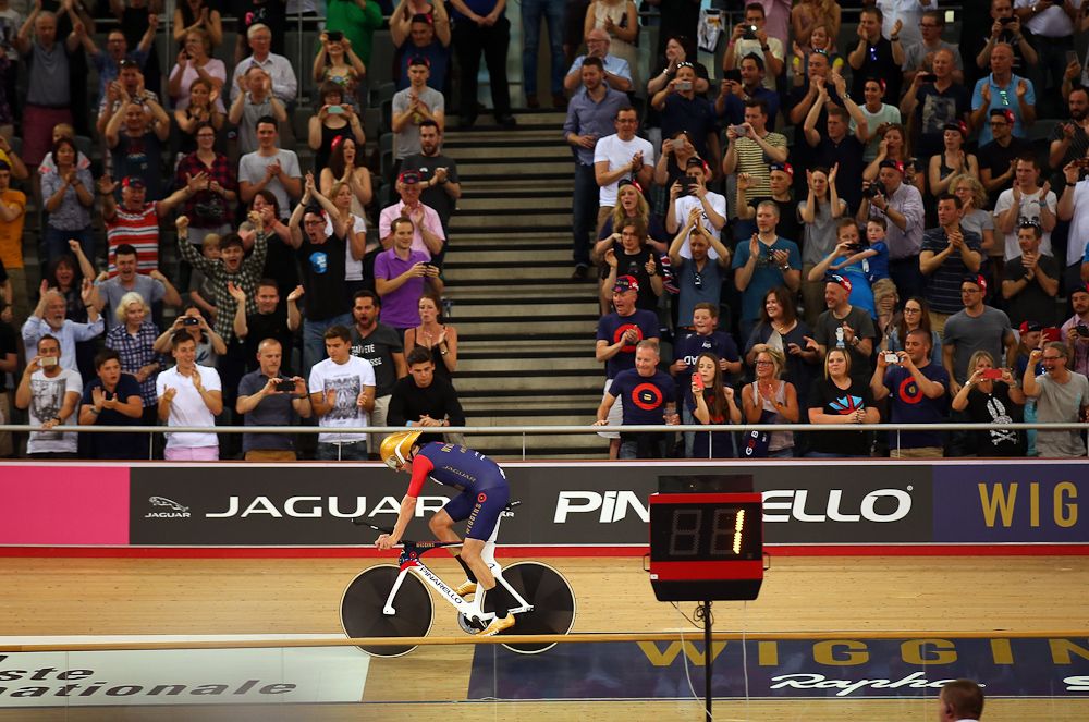 Wiggins comes in after breaking the UCI Hour Record.