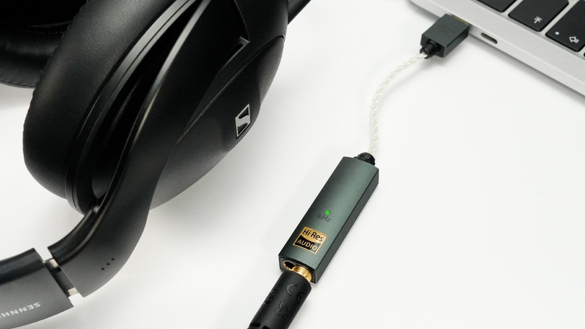 This tiny, affordable device can seriously upgrade your phone or laptop ...