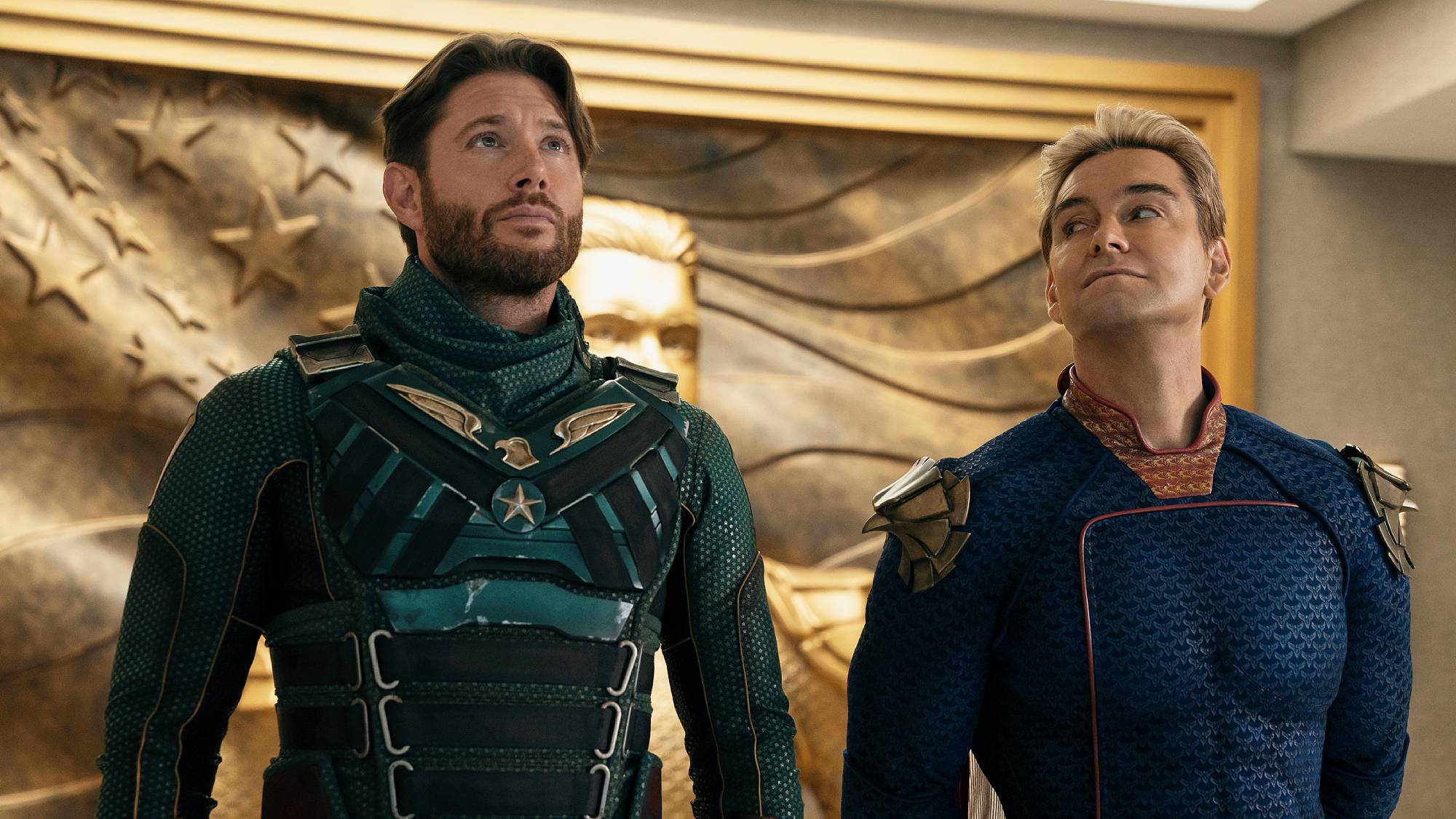 جنسن آکلز در نقش سرباز پسر و آنتونی استار در نقش هوملندر "مردان" فصل 5 در Prime Video