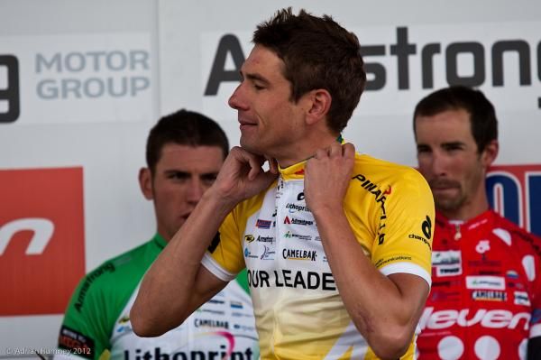 Darren Lapthorne dons his second yellow jersey.