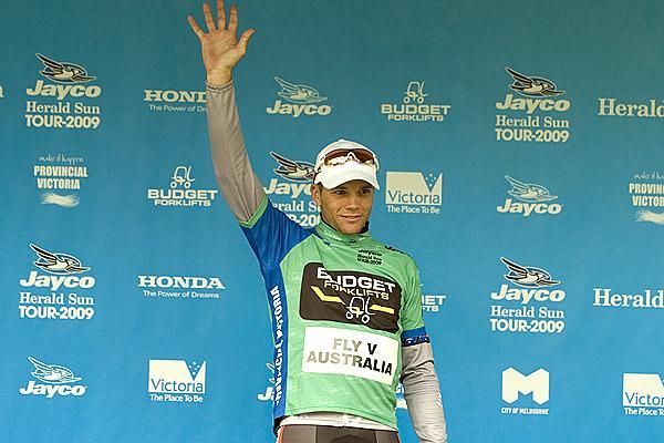 Jonathan Cantwell (Fly V Australia) is the Budget Forklifts Sprint Points leader after stage one.