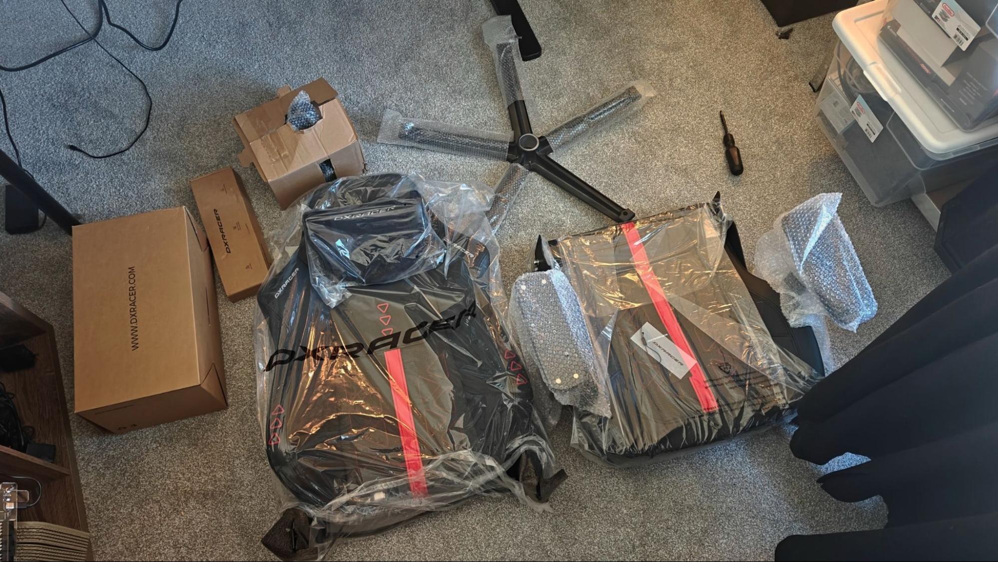 DXRacer Martian Pro Red Triangle