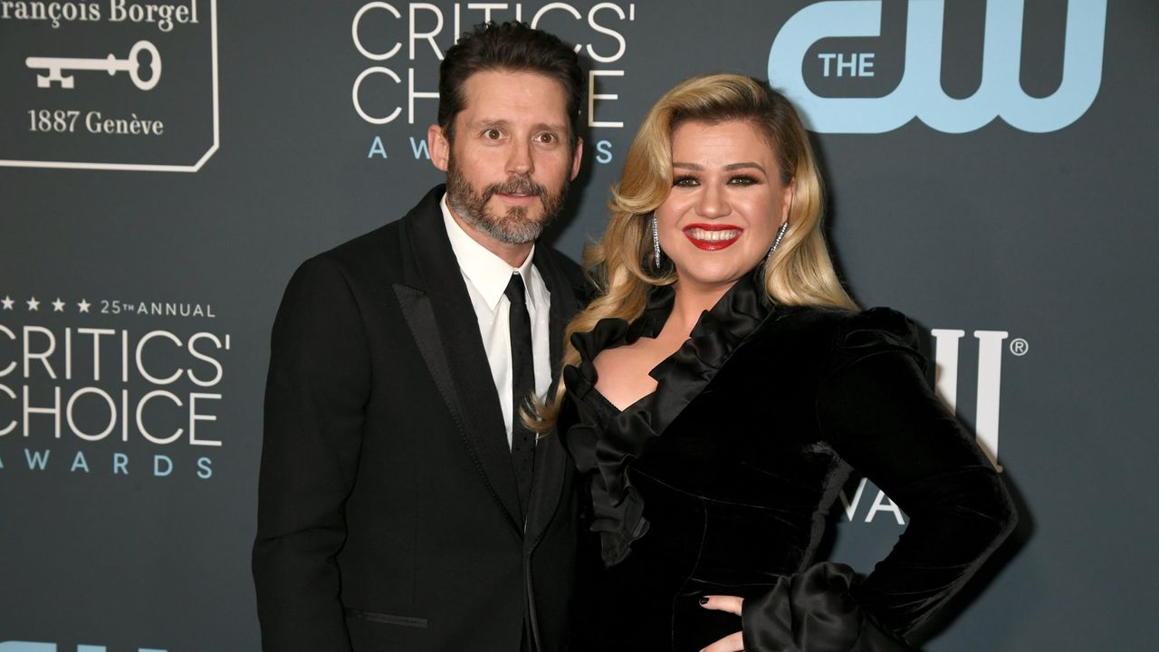 Kelly Clarkson and Brandon Blackstock attend the 25th Annual Critics&#039; Choice Awards at Barker Hangar on January 12, 2020 in Santa Monica, California