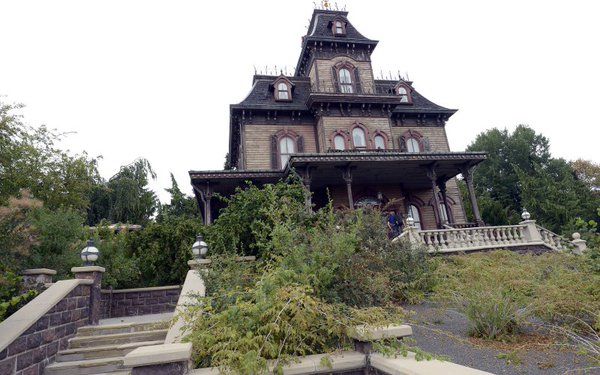 Phantom Manor at Disneyland Paris.