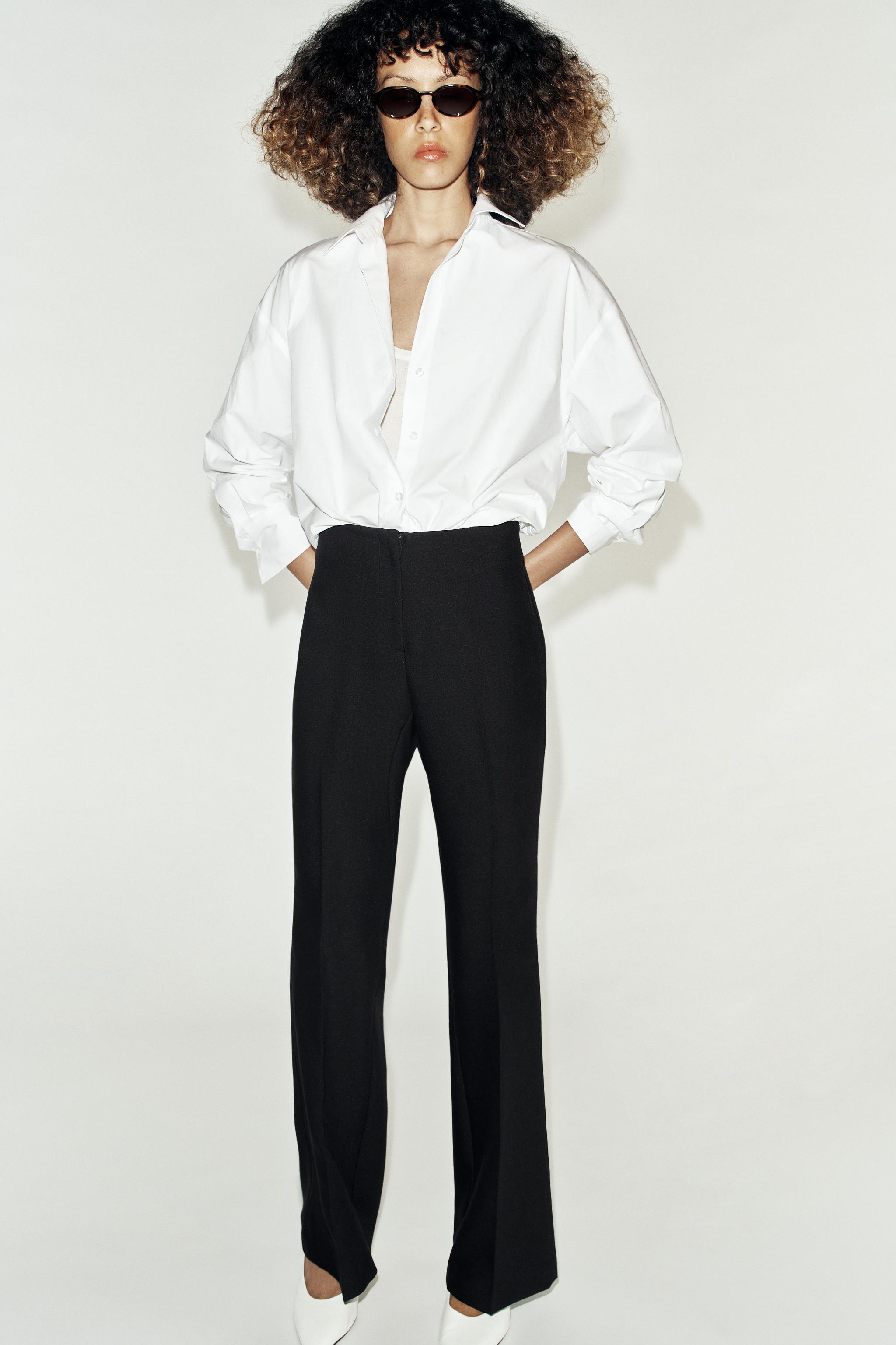 Low-Rise Flare Pants - Black - Xs