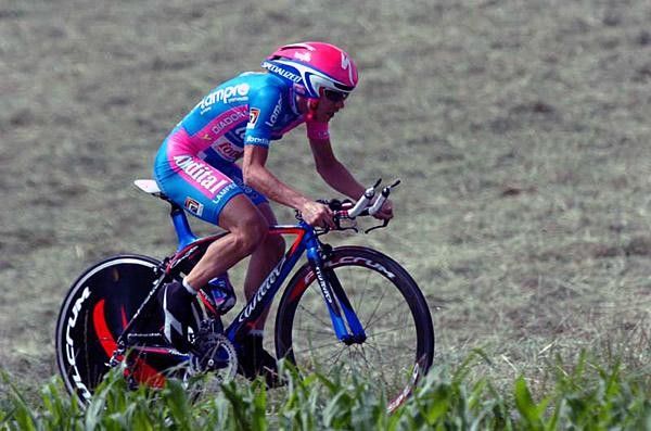 Damiano Cunego on the hill