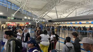 Crowds at JFK airports