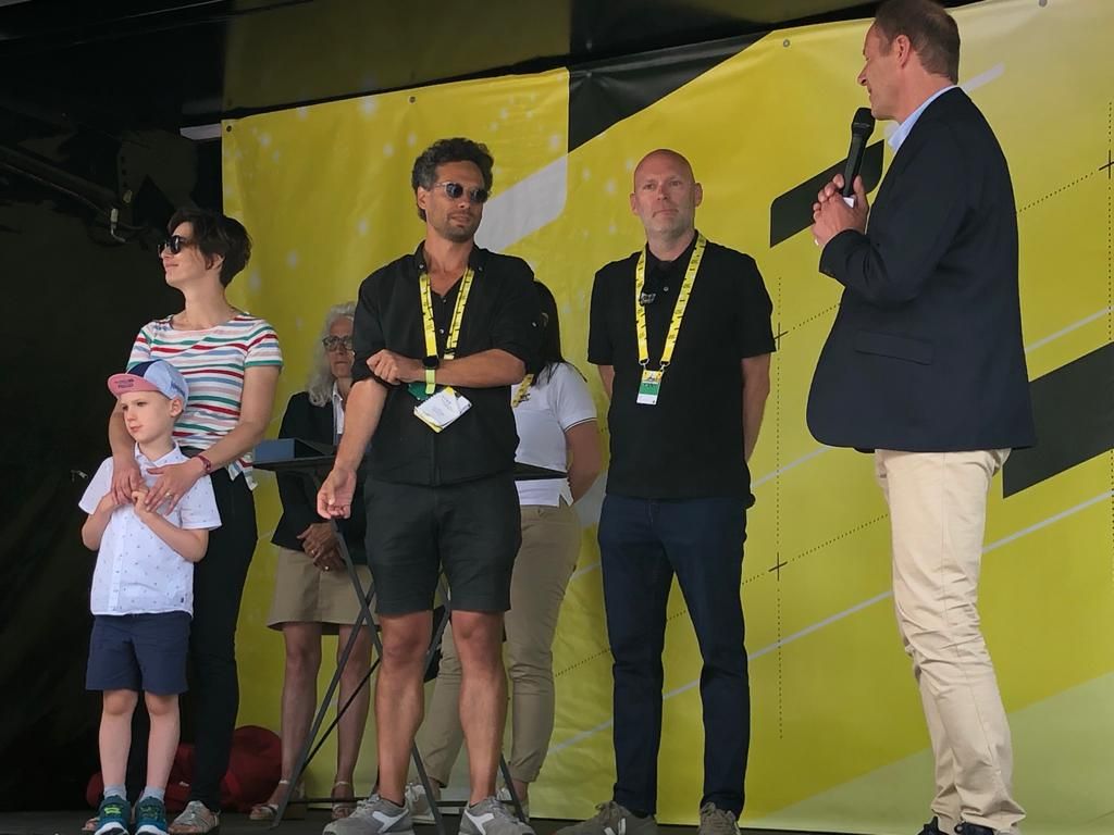 The Tour de France pays tribute to Richard Moore