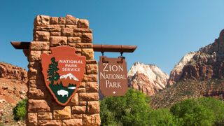 Zion park entrance sign