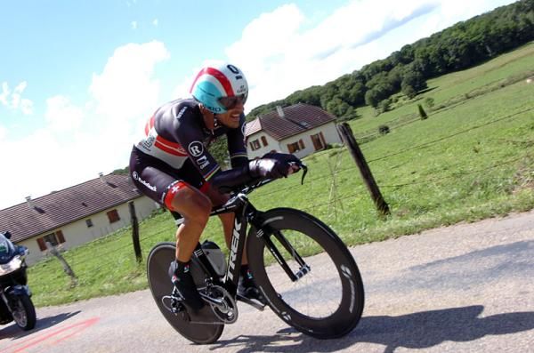 Fabian Cancellara (RadioShack-Nissan) held the hot seat, but his time was later topped by Sky teammates Bradley Wiggins and Chris Froome.