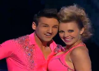 Dancing On Ice 2011 begins with knockout heat