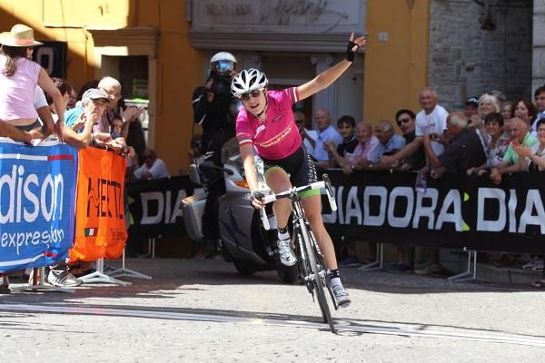 Marianne Vos (Nederland Bloeit) won the third stage and took the lead on General Classification