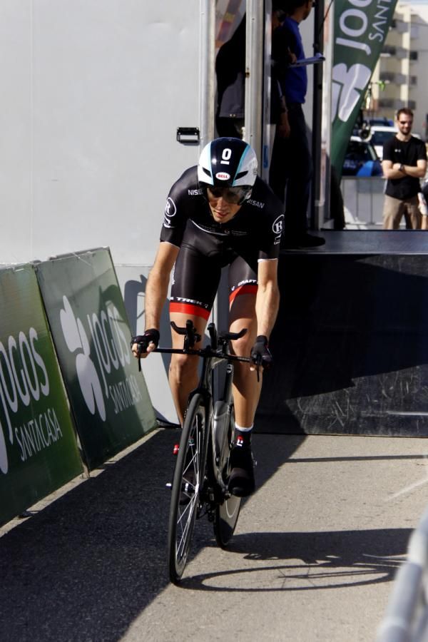 Laurent Didier starts his time trial