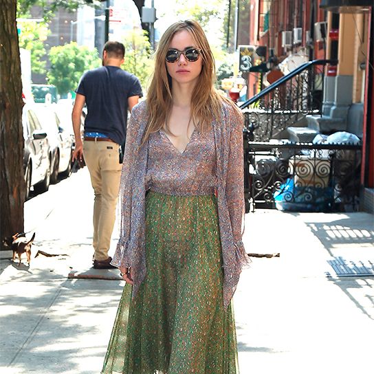 Suki Waterhouse Style 