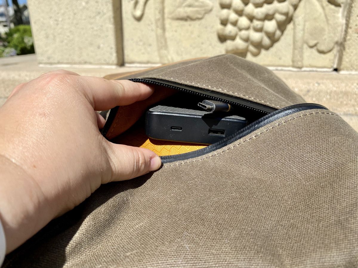 Waterfield Designs Hitch Crossbody Laptop Brief Front Pocket