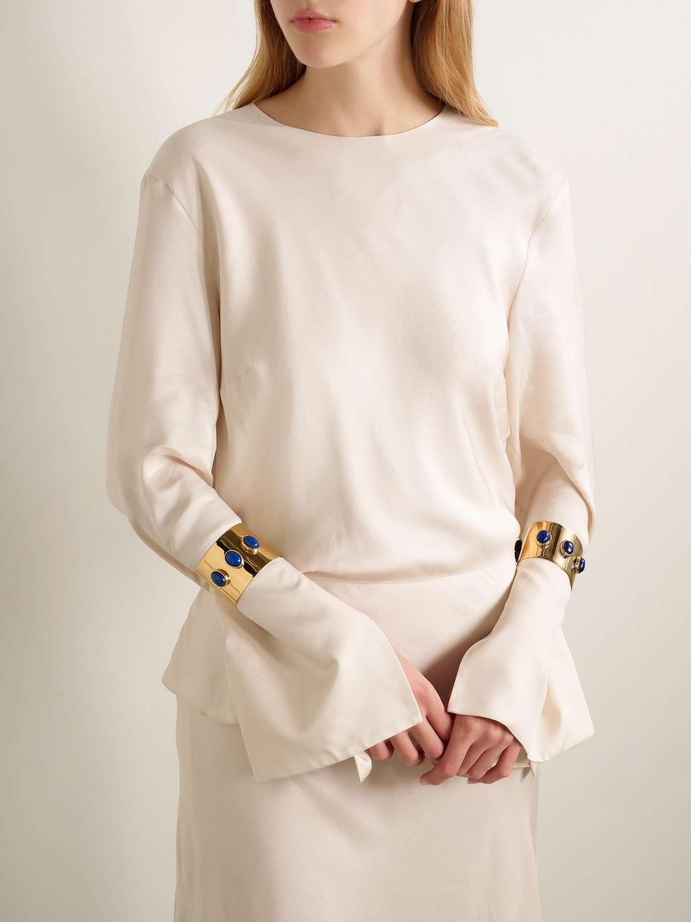 Juju Vera, Athena gold lapis lazuli cuff