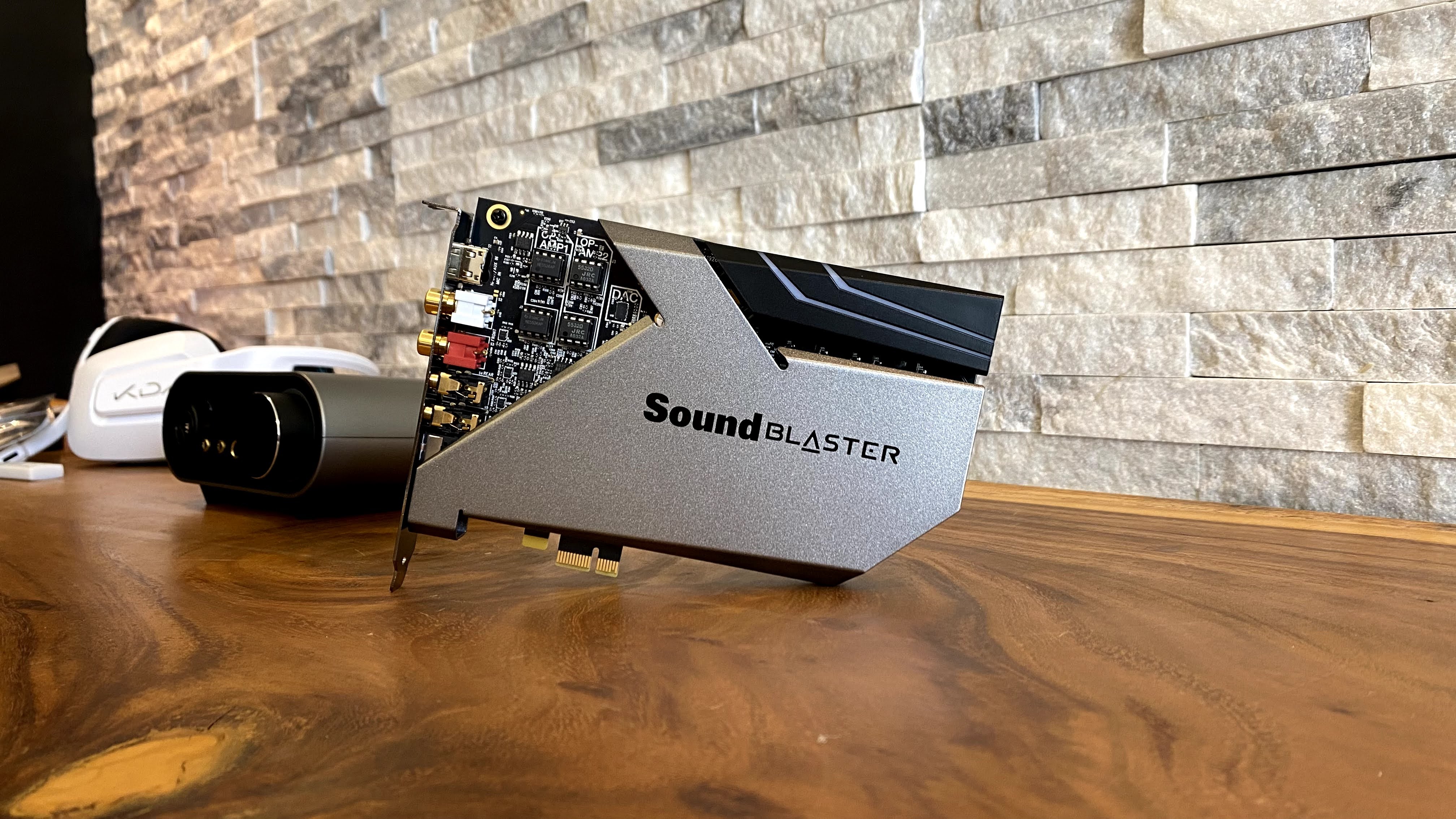 PC/タブレット PC周辺機器 Creative Sound Blaster AE-9 review | TechRadar