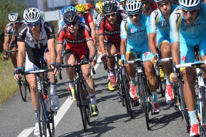 Cadel Evans (BMC) sitting in the bunch