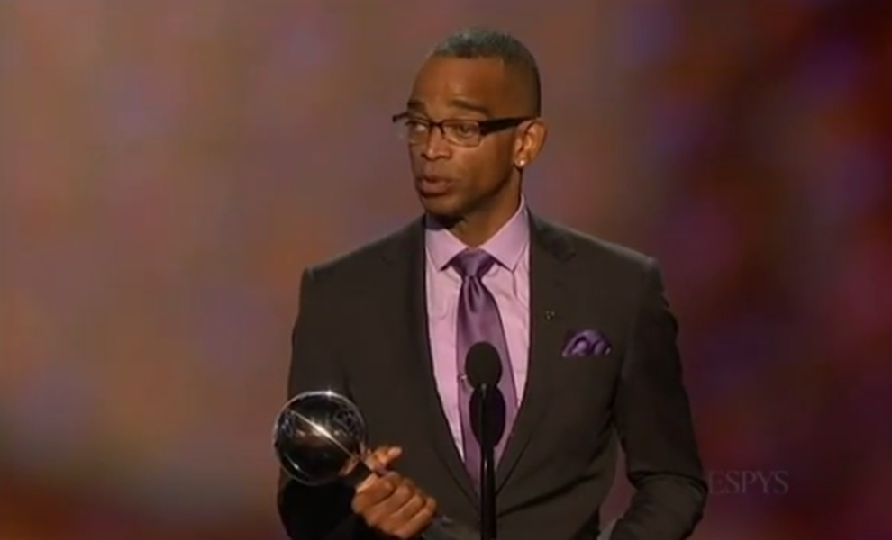 Watch Stuart Scott&amp;#039;s moving ESPYs speech about his seven-year battle with cancer