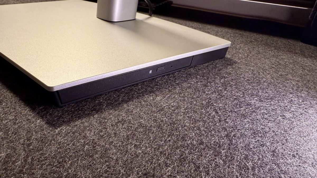 Dell | Optiplex 7420 AIO |